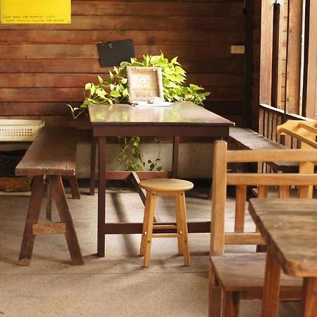 Suk11 Hostel Bangkok Ngoại thất bức ảnh