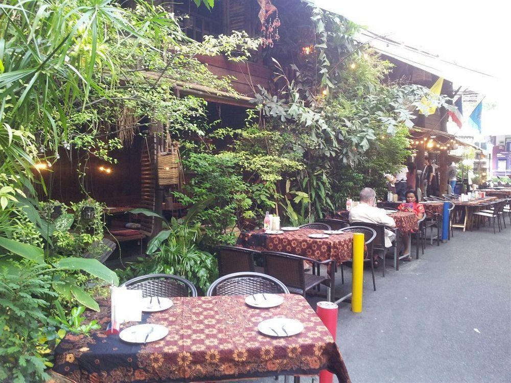Suk11 Hostel Bangkok Ngoại thất bức ảnh