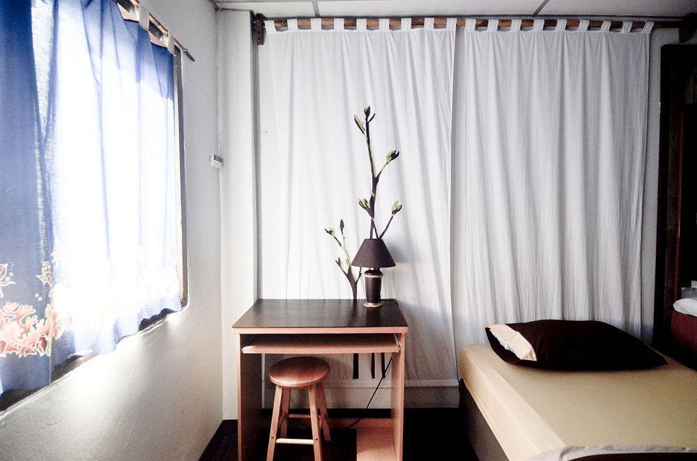 Suk11 Hostel Bangkok Ngoại thất bức ảnh
