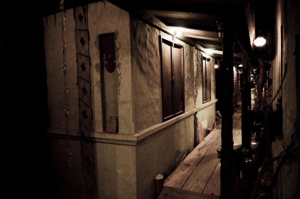 Suk11 Hostel Bangkok Ngoại thất bức ảnh