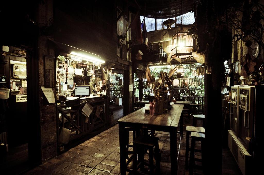 Suk11 Hostel Bangkok Ngoại thất bức ảnh