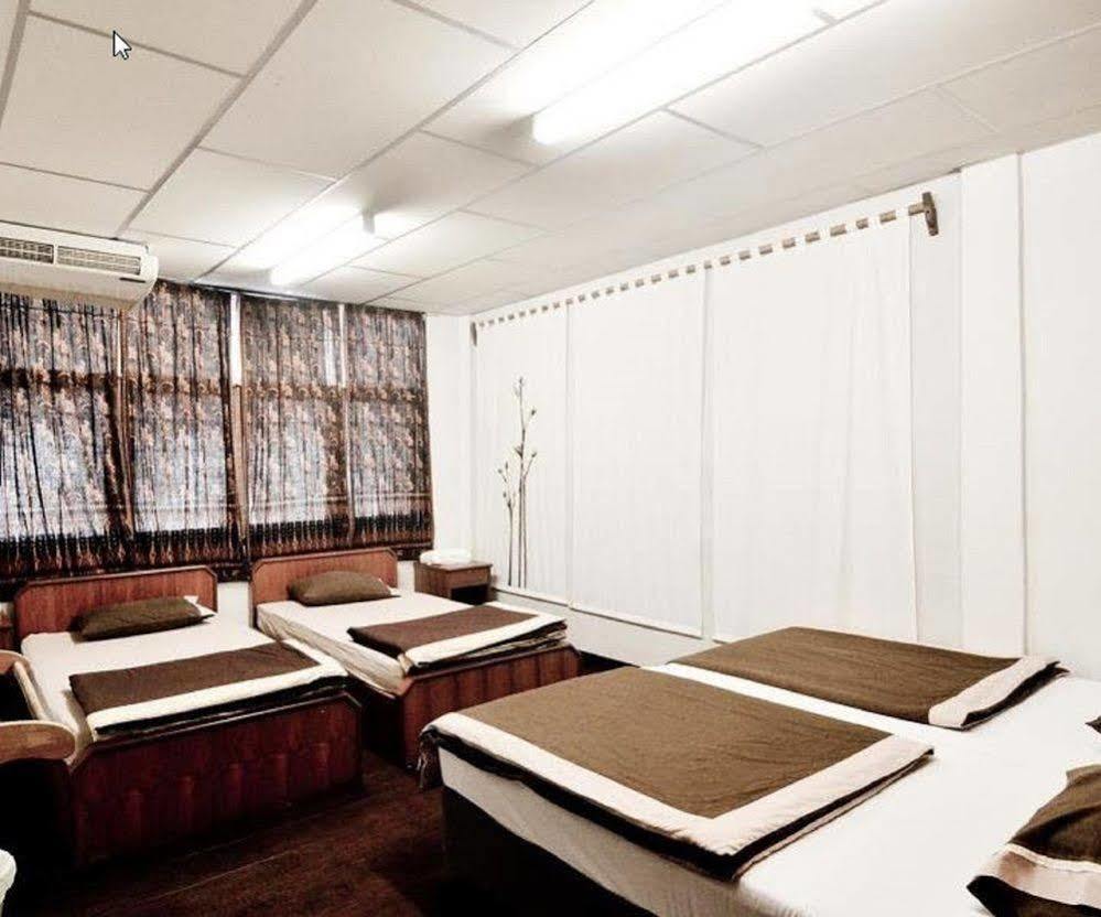 Suk11 Hostel Bangkok Ngoại thất bức ảnh